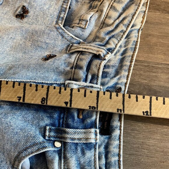 Material Girl Light Wash Butterfly Distressed Jeans Size 3 - Picture 7 of 8